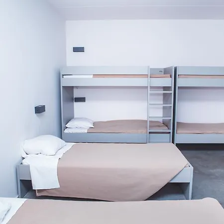Youth Hostel *